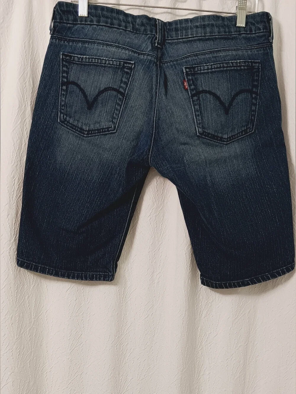 LEVI'S ~ Size 10 Women's 545 Low Rise Med Wash Denim Bermuda Jeans Shorts ~ Blue